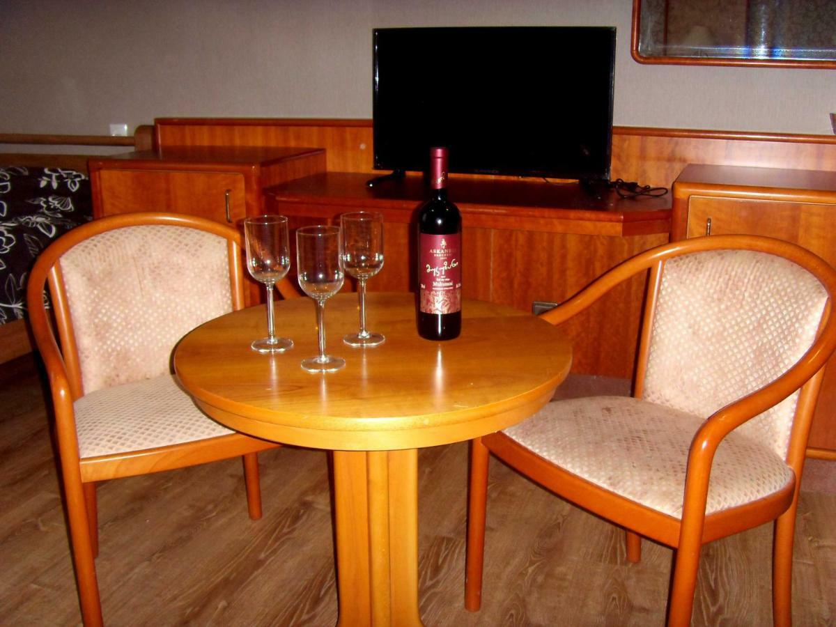 Hotel Nadikvari Tbilisi Eksteriør billede