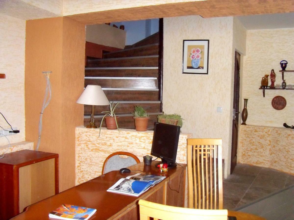 Hotel Nadikvari Tbilisi Eksteriør billede